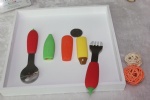 时尚彩色硅胶餐具，儿童无毒环保硅胶刀叉餐具，可爱萌萌哒的硅胶儿童餐具